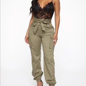 FashionNova Cargo Jumpsuit sz L